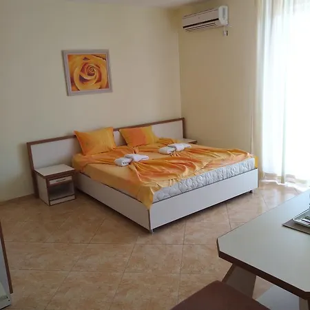 Peter's Houses Apartment